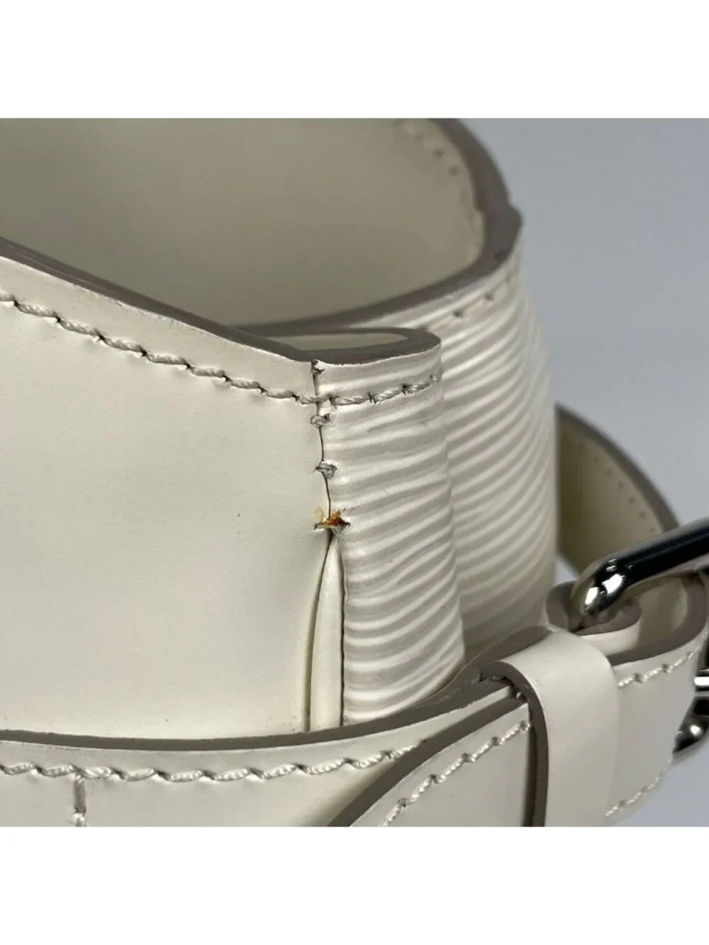 Louis Vuitton Passy PM Tote Epi Yvoir